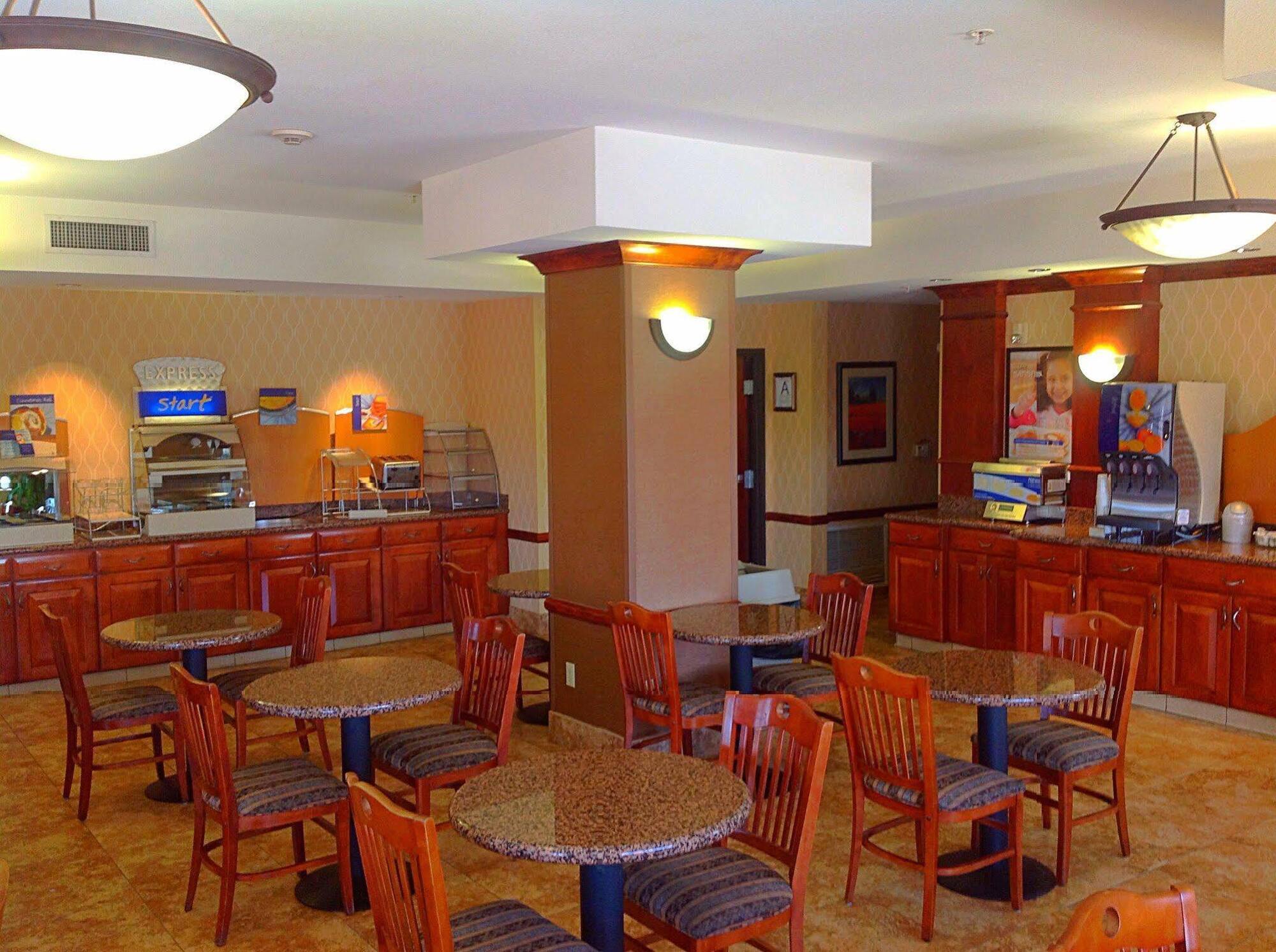Holiday Inn Express Hotel & Suites Barstow By Ihg Exterior photo